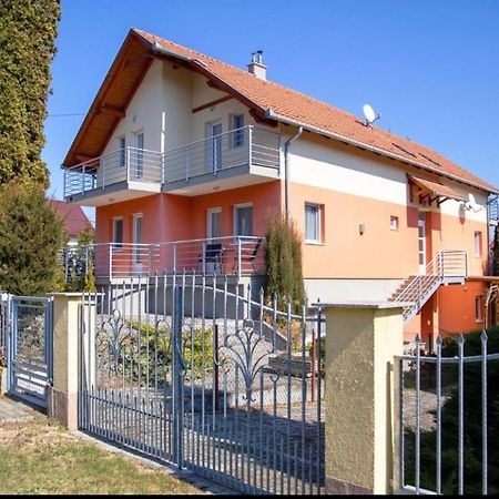Bonita Apartmanhaz Daire Zalakaros Dış mekan fotoğraf