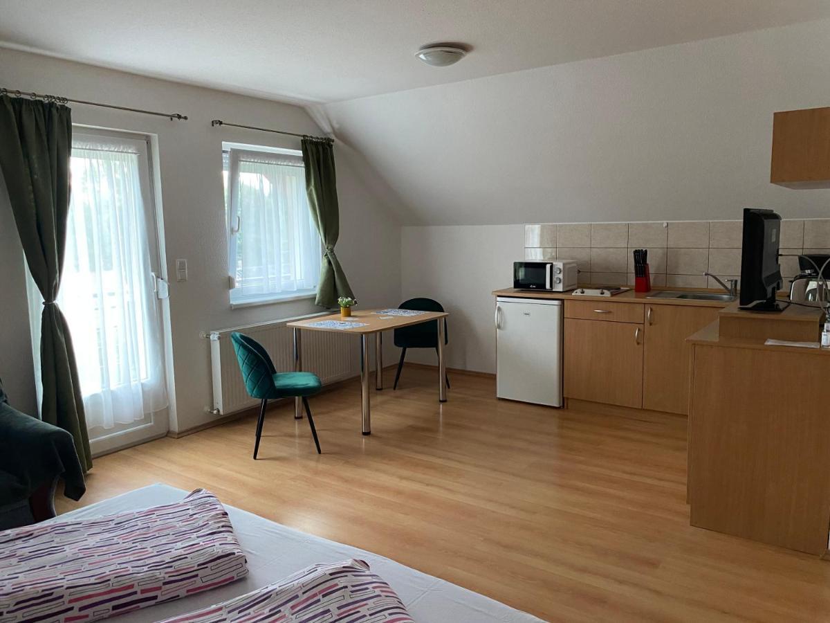 Bonita Apartmanhaz Daire Zalakaros Dış mekan fotoğraf