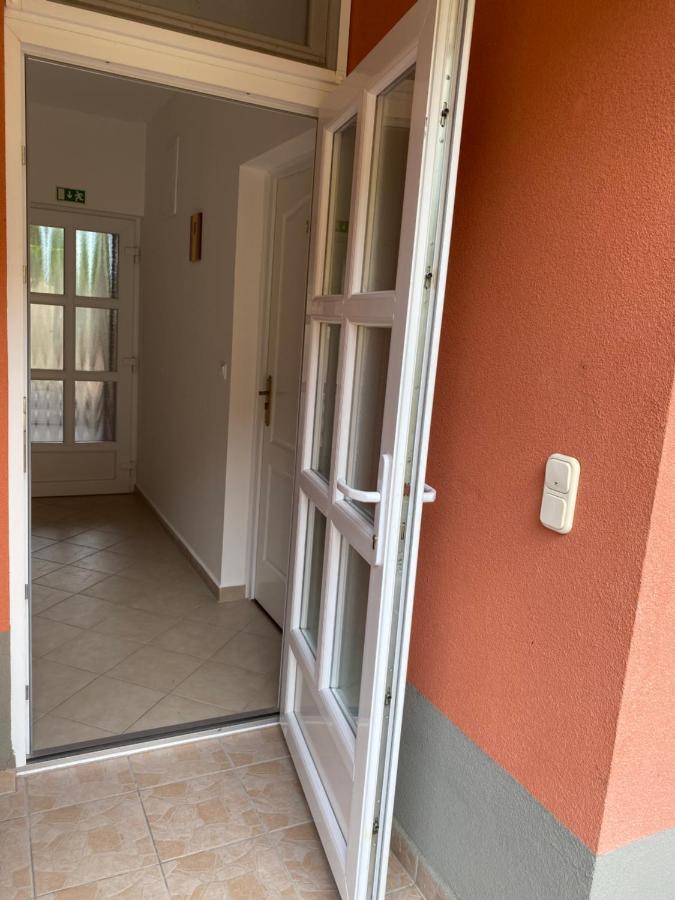 Bonita Apartmanhaz Daire Zalakaros Dış mekan fotoğraf